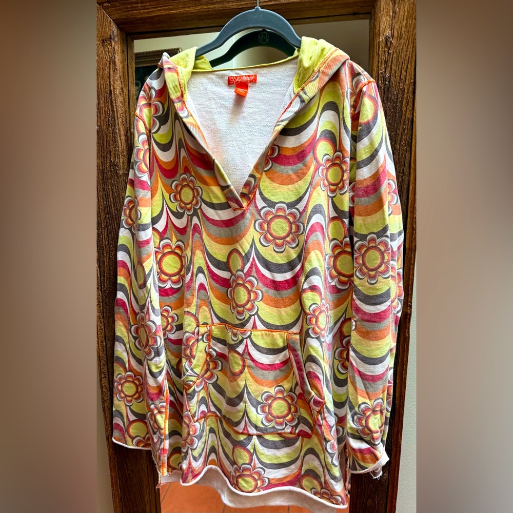 Vintage Lucky Brand women’s sweatshirt long Hoody. Great Condition! Size M